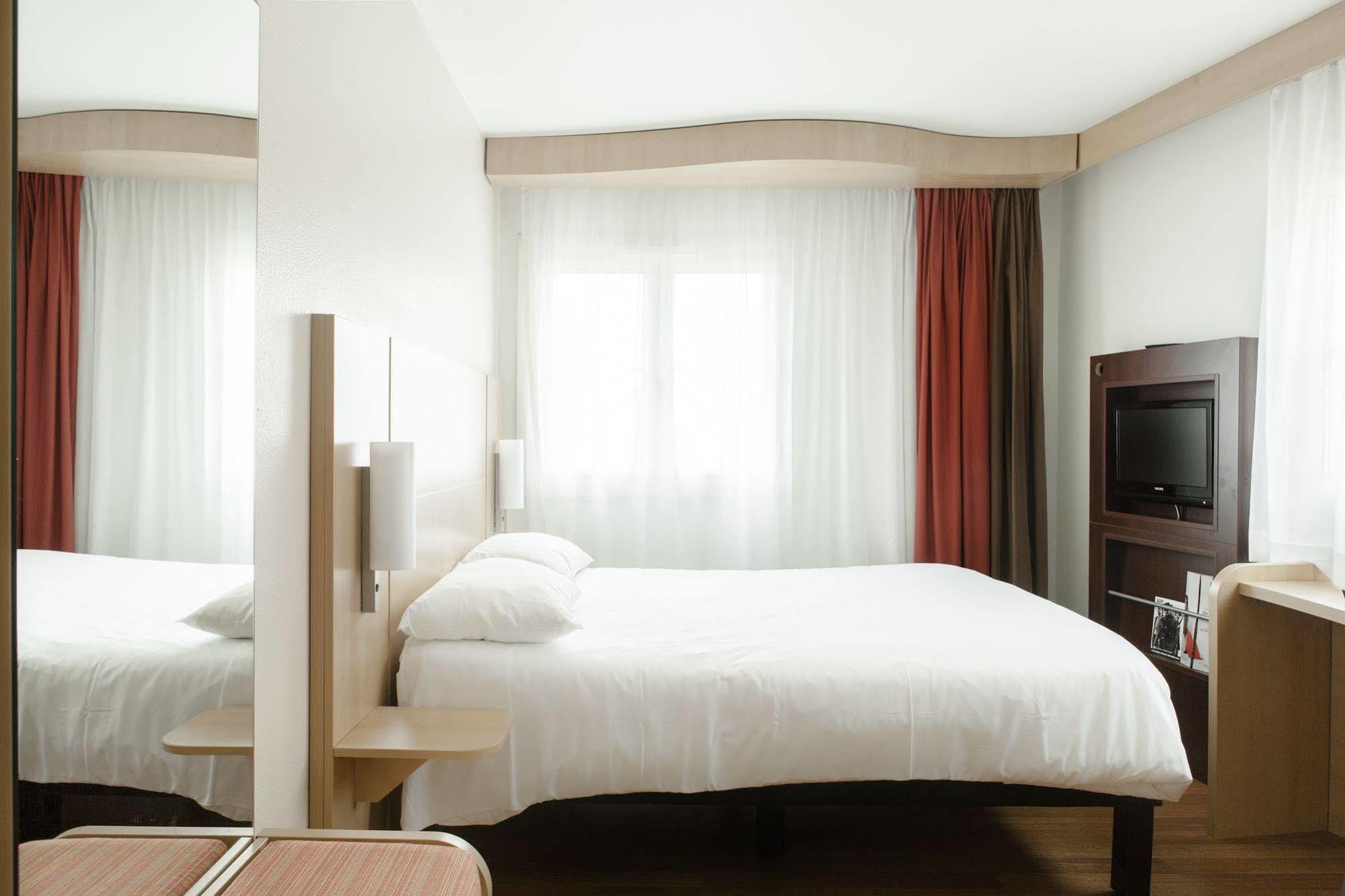 Ibis Lille Centre Grand Place エクステリア 写真